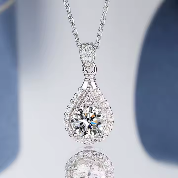 Seraphina Glow Moissanite Pendant – 925 Sterling Silver - Image 4